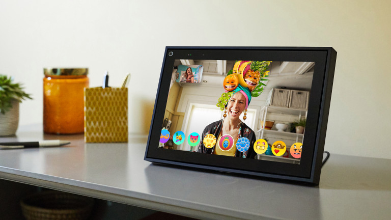 Facebook's Portal is one of the best device to buy seniors